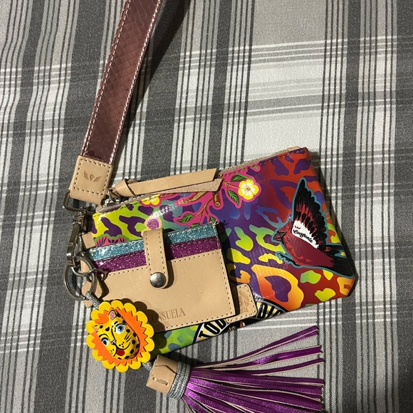 Consuela wristlet and keychain - Picture 3 of 3